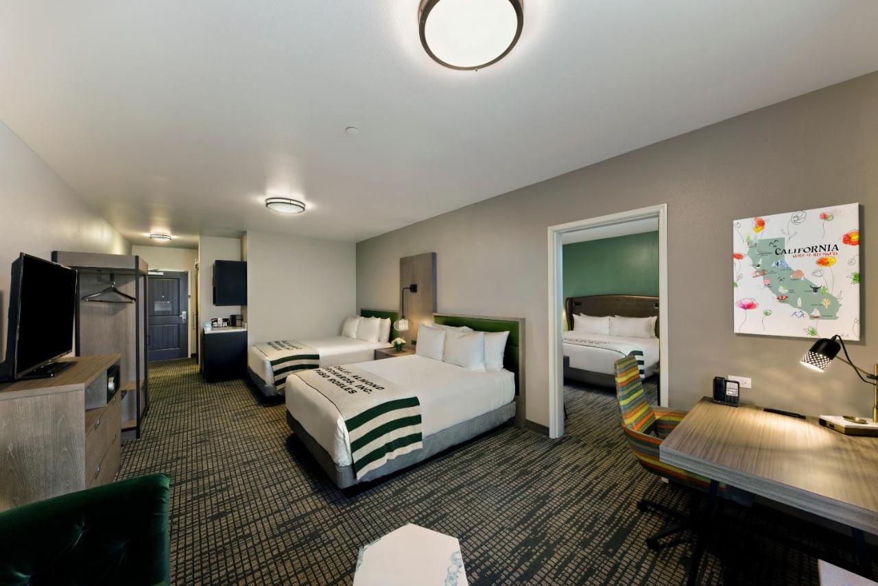 Oxford Suites Пасо Роблс Экстерьер фото