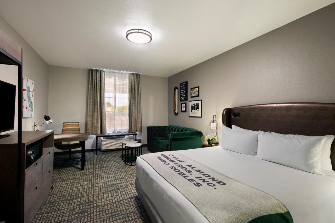 Oxford Suites Пасо Роблс Экстерьер фото
