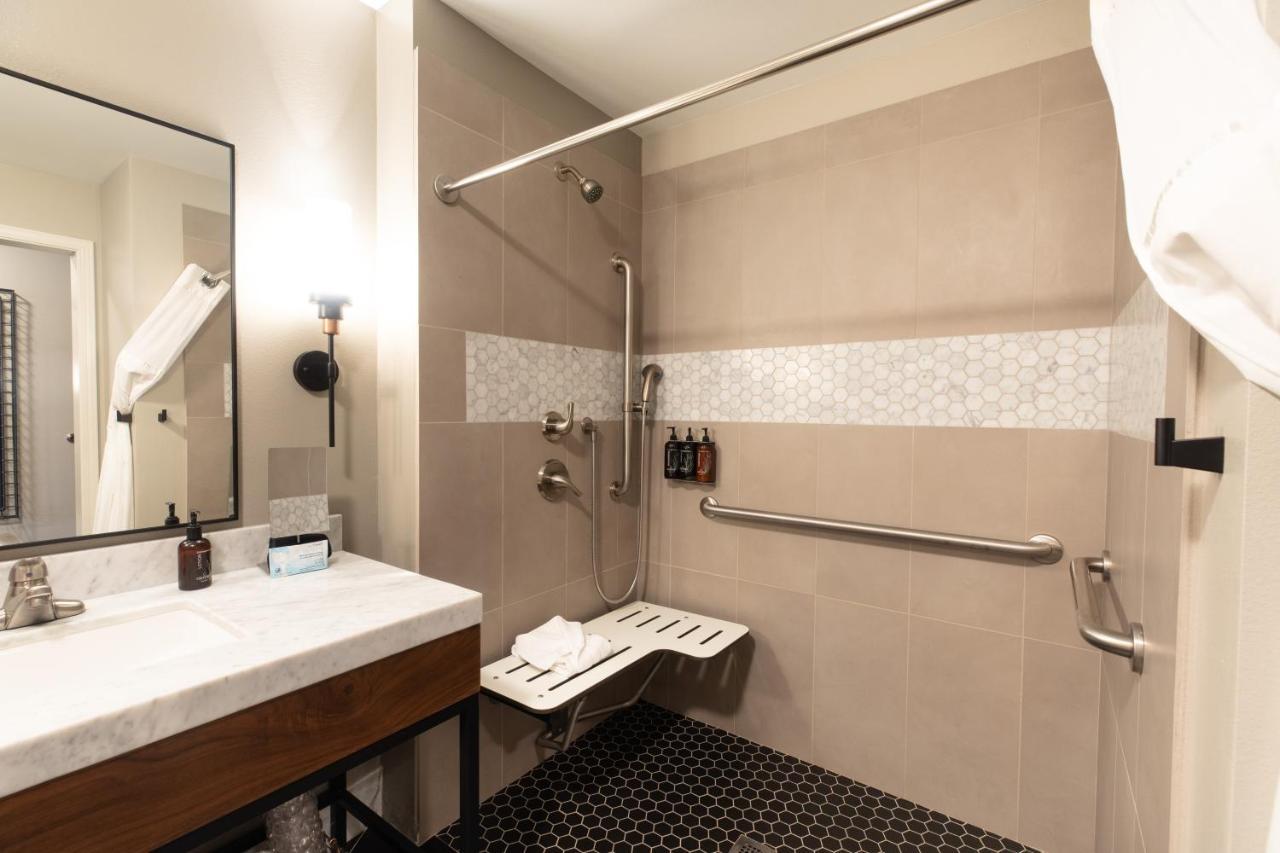 Oxford Suites Пасо Роблс Экстерьер фото